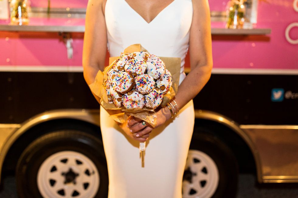 Ảnh: Two Bright Lights.