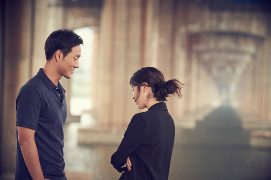 IU gặp lại "người trong mộng" trong bộ phim thứ 3.