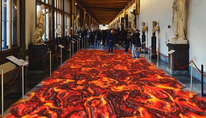 Hiệu ứng này chân thực đến mức ai không biết còn tưởng bạn đang đứng trên dung nham nữa đấy! (Ảnh: Cincodias.Elpais)