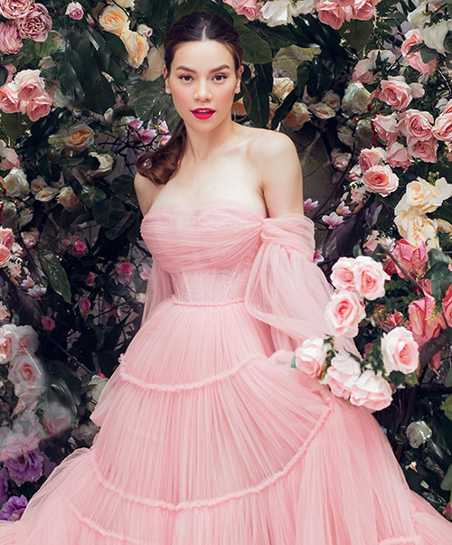 Đã là con gái, cho dù là các sao trong showbiz, đều thích kiểu váy xếp tầng công chúa ảnh 8