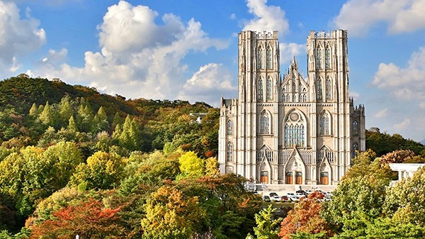 Mùa Thu lại mang vẻ đẹp lãng mạn như trong phim.