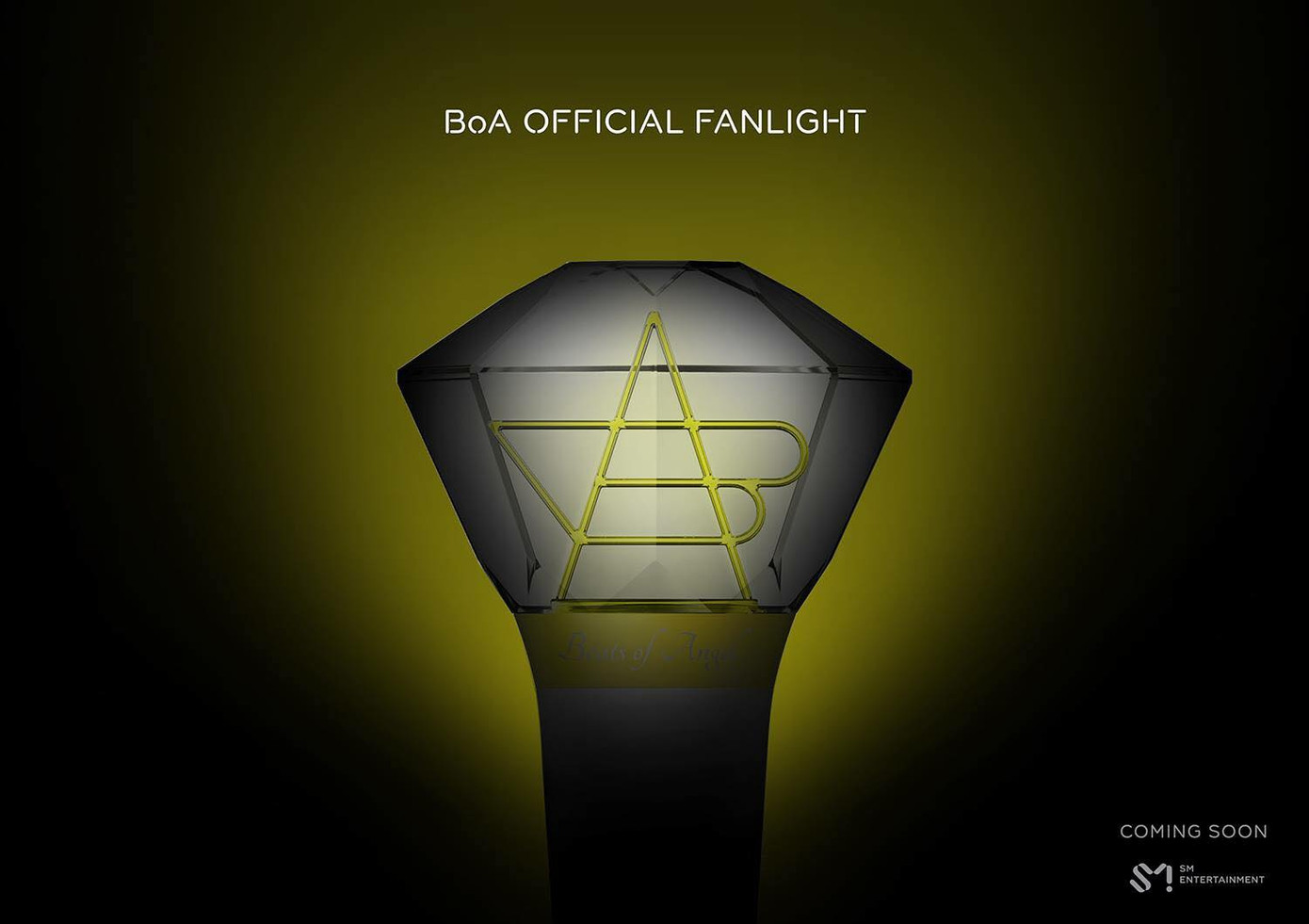 Có thể thấy đội ngũ thiết kế nhà SM thực sự rất có tài khi nghĩ ra một lightstick ấn tượng như thế này. Có thể thấy đội ngũ thiết kế nhà SM thực sự rất có tài khi nghĩ ra một lightstick ấn tượng như thế này.