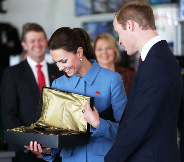 Hoàng gia Anh tặng quà gì cho những người thân vào dịp Giáng sinh? ảnh 1