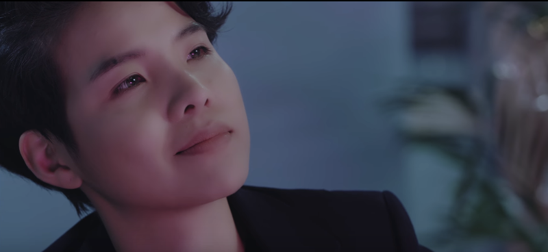 Come Back Home sử dụng các góc quay đặc tả để nâng cao cảm xúc cho người xem.