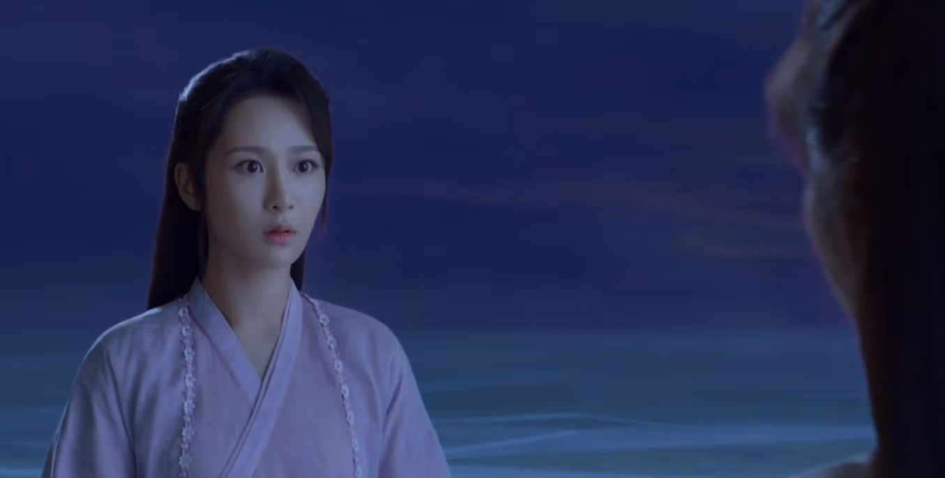 Cẩm Mịch là Sương Hoa, Sương Hoa cũng là Cẩm Mịch.