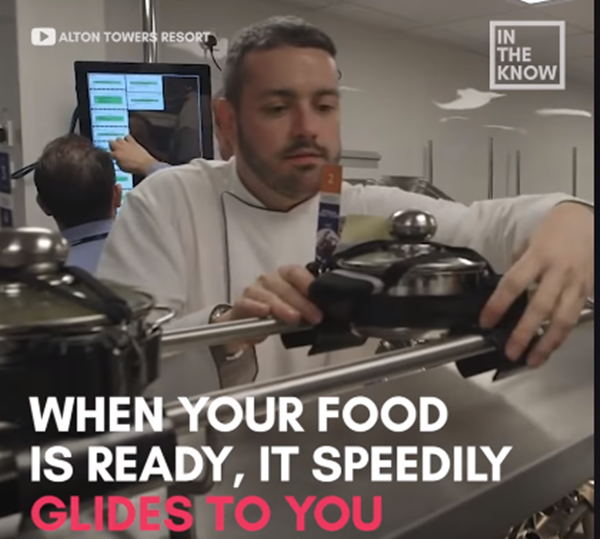 Đầu bếp sẽ chuẩn bị món ăn theo yêu cầu