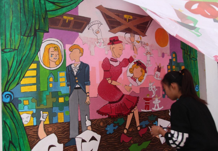 Những bức tường đầy nghệ thuật được sáng tạo bởi teen Yên Hòa.