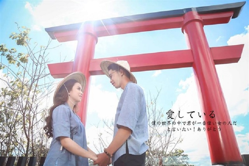 Chiếc cầu cũng hot không kém cổng trời.