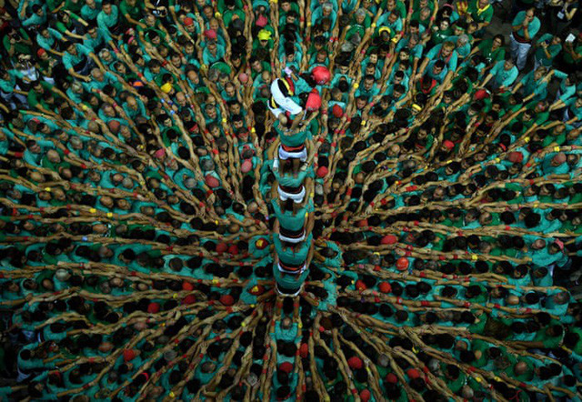 Cuộc thi năm nay kéo dài 3 ngày và là sự kiện được tổ chức lần thứ 27. Chính quyền thành phố Tarragona, đơn vị tổ chức cuộc thi, cho biết đội giành chiến thắng sẽ giành phần thưởng 16.000 euro (khoảng 18.400 USD). Ảnh: Getty.