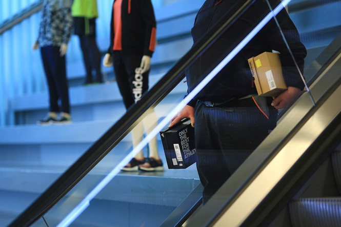 Thông tin khách hàng của Adidas tại Mỹ bị tin tặc tấn công. ẢNH: BLOOMBERG.