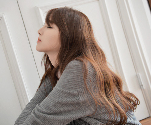 Chàng trai muốn thử lòng cô gái vào đúng dịp 8/3. (Ảnh minh họa)