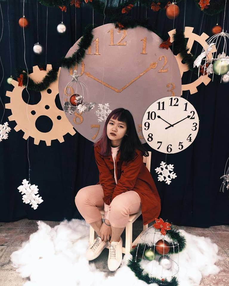 "Đặc sản" photobooth lung linh made by nhà Hoa.