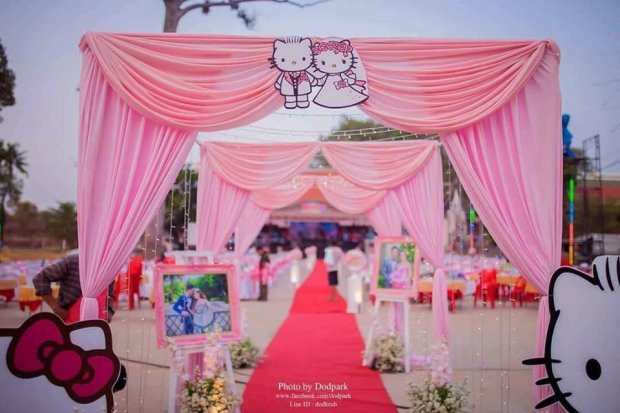 Không gian lễ cưới của cặp đôi yêu thích Hello Kitty.