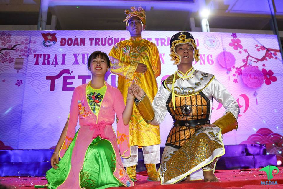 Tiết mục tái hiện lại lịch sử hào hùng.