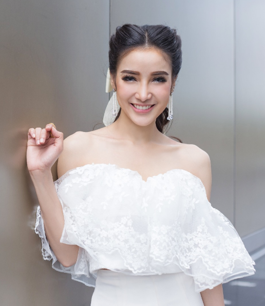 Nữ diễn viên Pat Napapa.