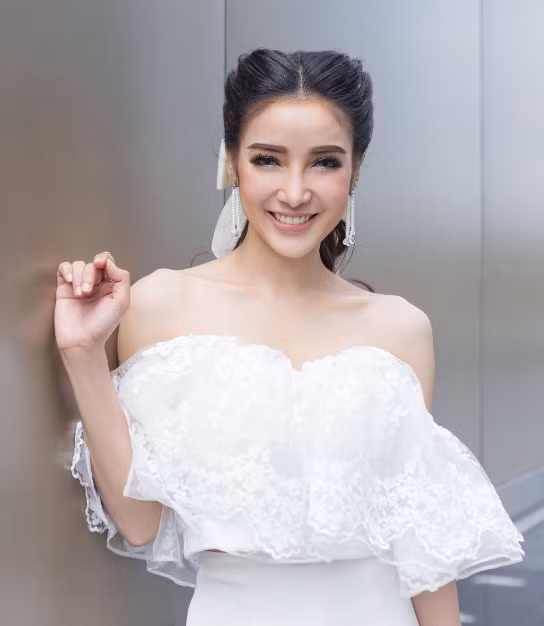 Nữ diễn viên Pat Napapa.