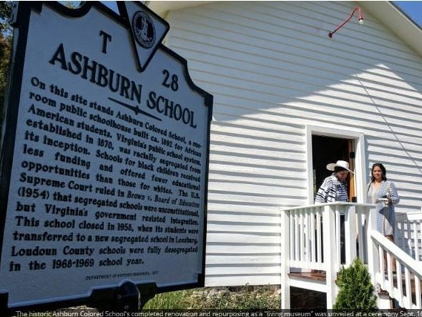 Ngôi trường cổ Ashburn.