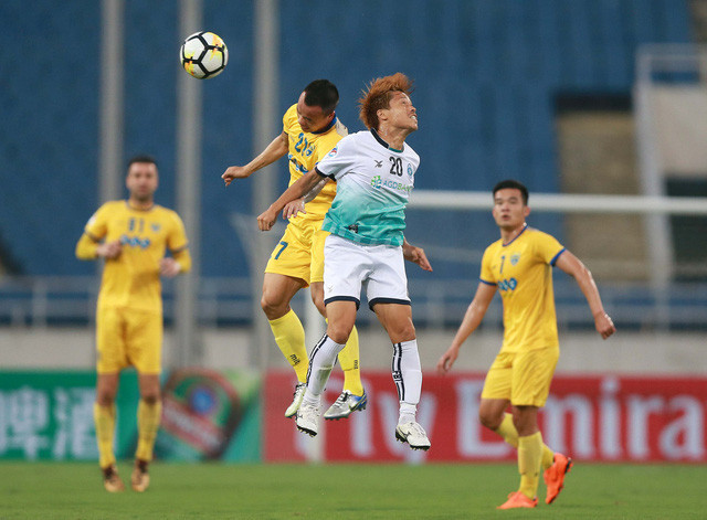 Bùi Tiến Dũng dự bị trong trận đấu FLC Thanh Hoá chia tay AFC Cup ảnh 1