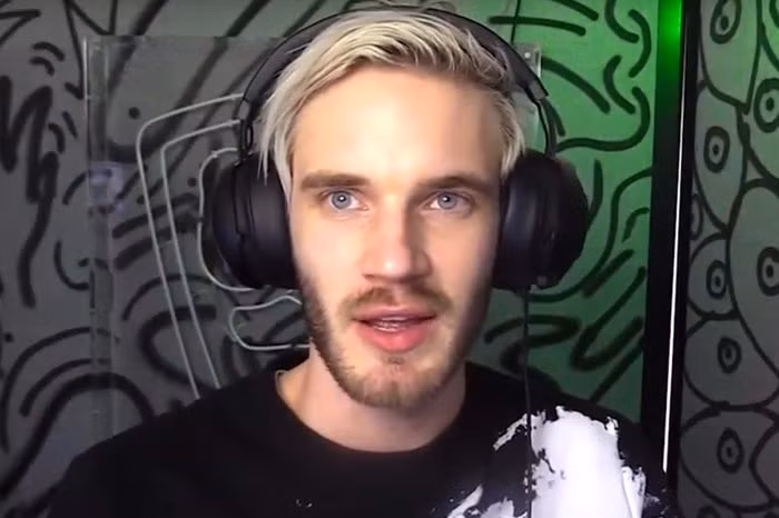 “Ông hoàng YouTube” PewDiePie lại tiếp tục đối mặt với bão chỉ trích từ cộng đồng mạng khi gọi fan hâm mộ BTS là “những kẻ điên rồ nhất thế giới” trong video gần đây. (Ảnh: PewDiePie/YouTube)