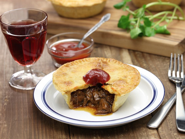 Người dân khắp nơi trên thế giới ăn lót dạ món gì khi chưa tới bữa? ảnh 2