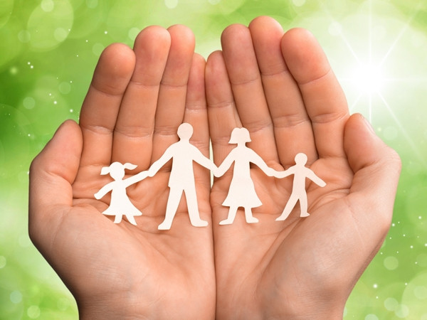 Tình yêu thương bền bỉ và vô điều kiện của gia đình sẽ giữ các thành viên gắn kết với nhau.