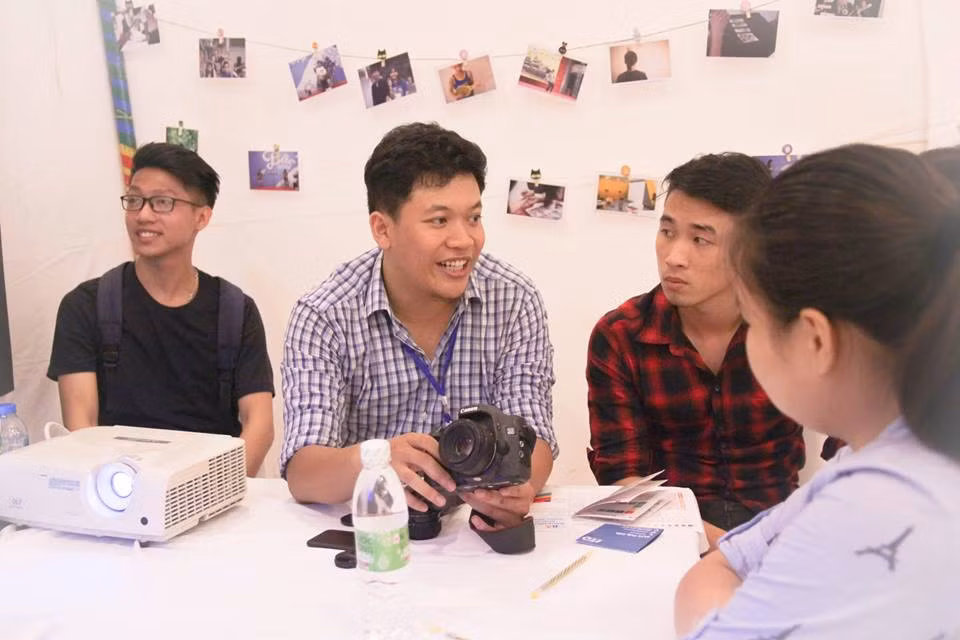 Là chương trình hướng nghiệp do học sinh tổ chức nên 