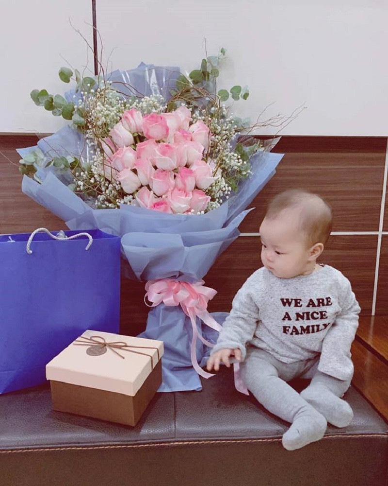 Bé Sunny - kết quả tình yêu ngọt ngào của Hải Quế và Thùy Phương