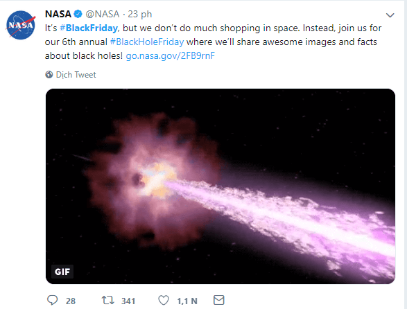 NASA thì dành sự quan tâm cho... Black Hole Friday, nơi mọi người có thể chia sẻ những hình ảnh và thông tin thú vị về những lỗ đen vũ trụ. Cùng có "Black Friday" trong tên mà sao NASA nỡ lòng nào lơ bạn nguyên một cục!