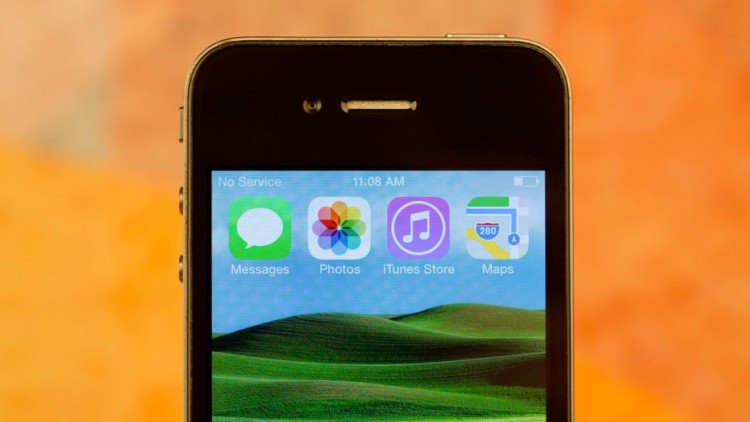 Khả năng đa nhiệm ấn tượng và màn hình Retina với độ phân giải 326ppi sắc nét cũng là điểm nhấn khiến iPhone 4 trở thành một hiện tượng của làng smartphone.