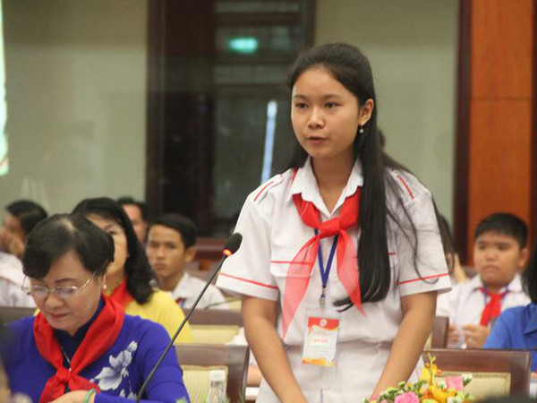 Học sinh TP.HCM trong buổi gặp gỡ đầu năm 2019 với lãnh đạo thành phố