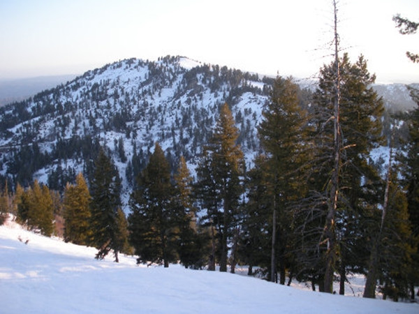 Mùa đông ở vùng núi Shafer Butte.