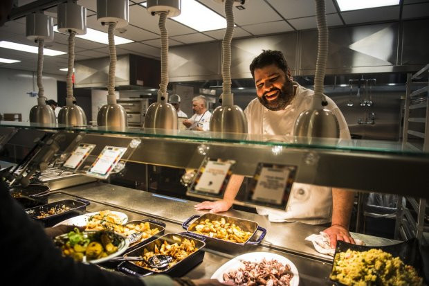 Đồ ăn miễn phí là một đặc quyền nổi tiếng với nhân viên các công ty công nghệ ở Silicon Valley.