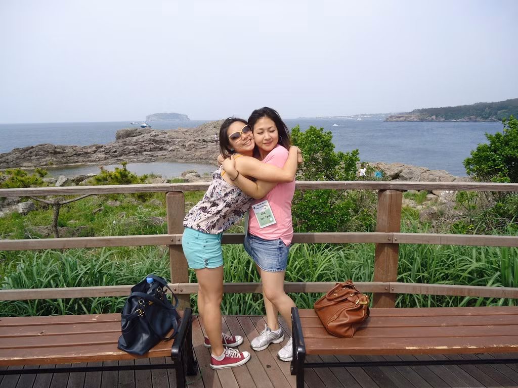 Jin-ah không còn lo lắng và bị áp lực xã hội đè nặng như hồi còn sống ở một thành phố lớn như Seoul. Ảnh: SCMP.