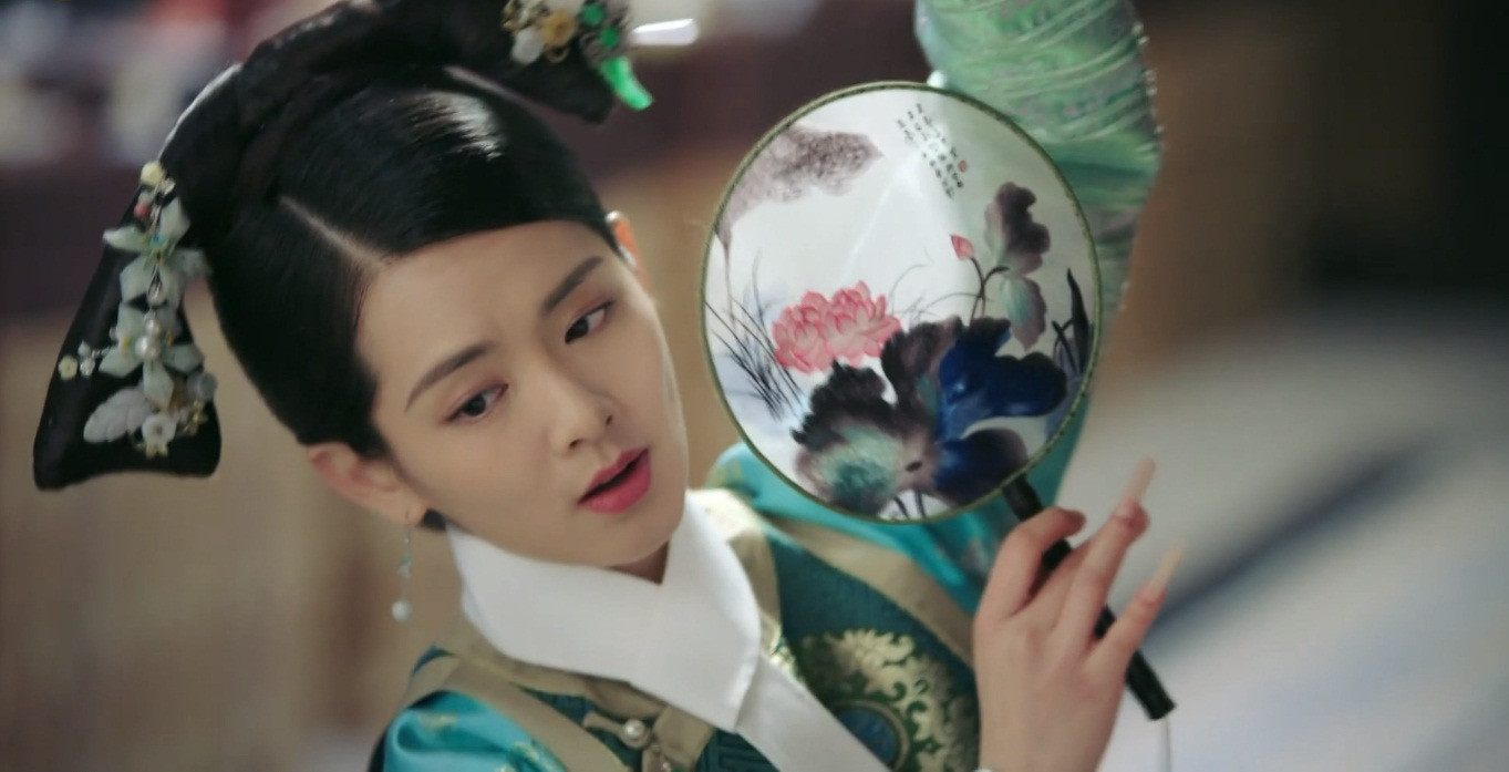 Nhờ Thái hậu tiến cử, Ý Hoan mới có cơ hội ra mắt Càn Long và trở thành phi tần của hoàng đế.