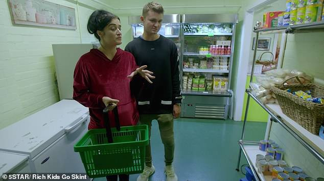 Học cách chi tiêu, mua sắm với số tiền eo hẹp