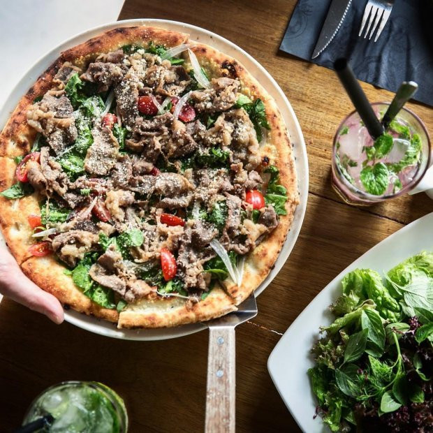 Từ hải sản đến thịt, pizza ở đây luôn được chú trọng hương vị lẫn hình thức - Ảnh: Pizza 4P's Từ hải sản đến thịt, pizza ở đây luôn được chú trọng hương vị lẫn hình thức - Ảnh: Pizza 4P's