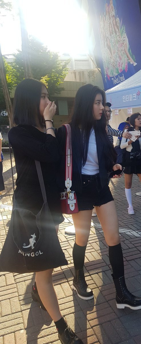 Cô gái xuất hiện cùng Shin Ryu Jin nhìn rất giống thực tập sinh Choi Ji Soo của SM Ent