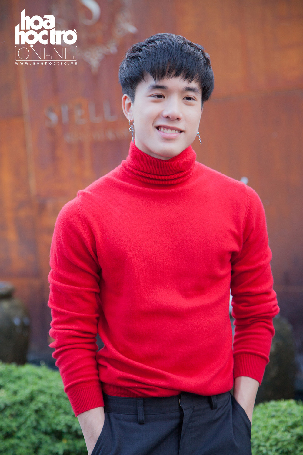 Nụ cười tỏa nắng được xem là thương hiệu của anh chàng James.
