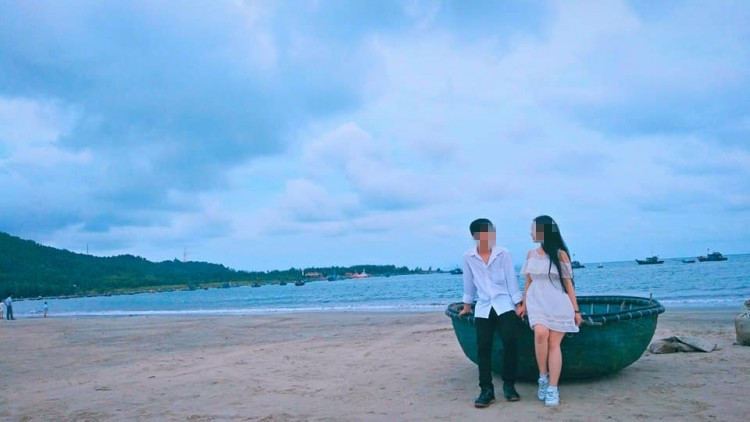 Nhiều người khó tin khi bạn thân lại đi du lịch cùng nhau và chụp ảnh tình tứ đến vậy! Nhiều người khó tin khi bạn thân lại đi du lịch cùng nhau và chụp ảnh tình tứ đến vậy!