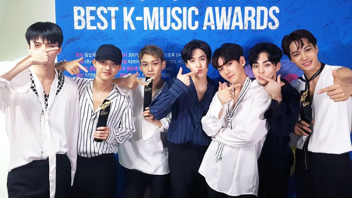 EXO nhận giải tại giải Soribada 2017