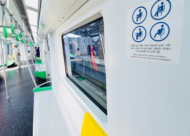 Trên tàu chia các vị trí ghế ngồi phù hợp với mỗi đối tượng hành khách.