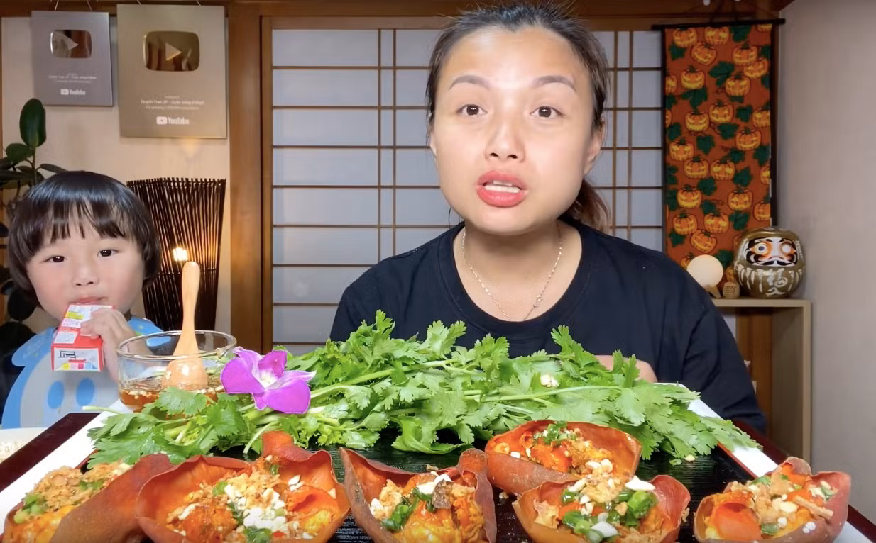 Quỳnh Trần JP được yêu thích vì nói chuyện rất có duyên