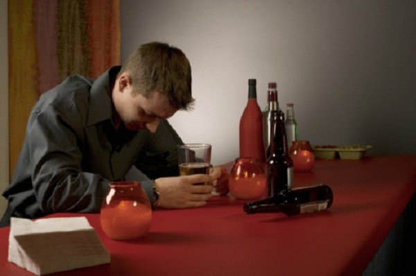 Vào những ngày lễ, người hạnh phúc sẽ càng hạnh phúc, người cô đơn sẽ càng cô đơn.