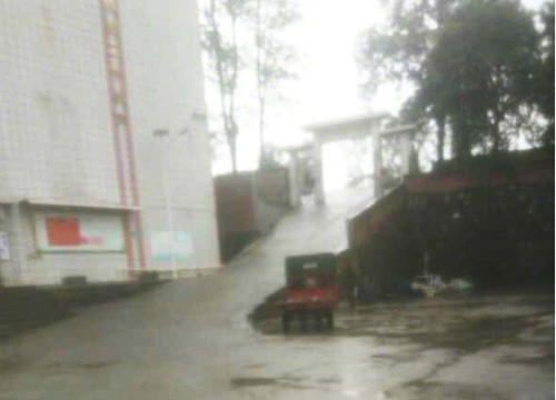 Con dốc nơi Zhang bị bắt nhảy cóc đến bất tỉnh.