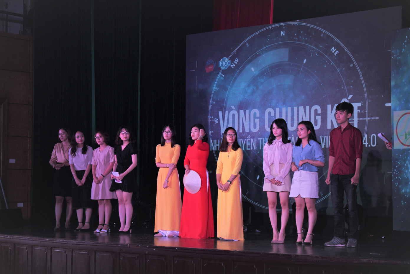 Ba đội tranh tài đêm chung kết IC Master 2018.