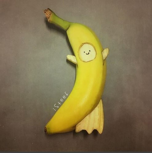 Một con ma đáng yêu trong trang phục của một quả chuối.