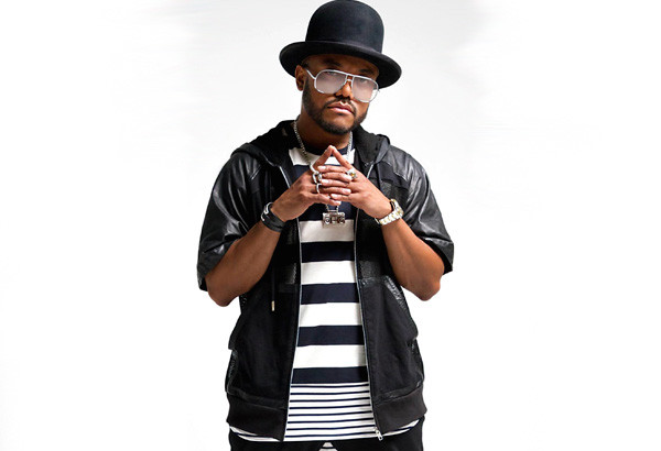 Thành viên nhóm nhạc Black Eyed Peas - APL DE AP sẽ khiến đêm hội cuối năm 2017 trở nên ấn tượng hơn.