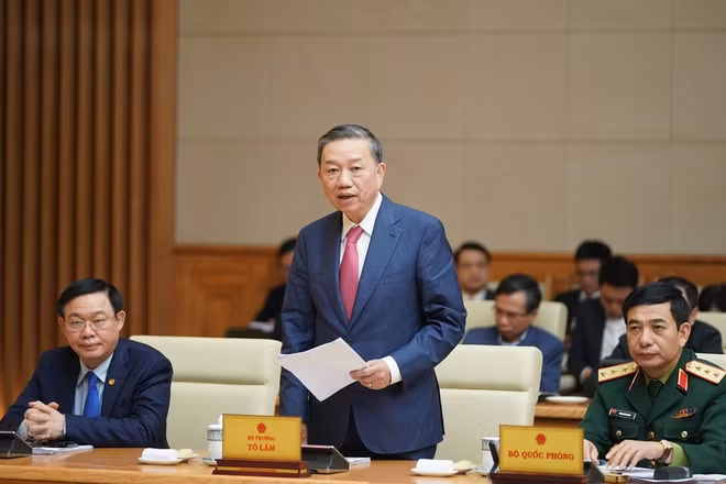 Đại tướng Tô Lâm, Bộ trưởng Công an, cho biết công an đã xử lý nhiều trường hợp tung tin bịa đặt liên quan đến virus corona làm hoang mang dư luận. Ảnh: Quang Hiếu.