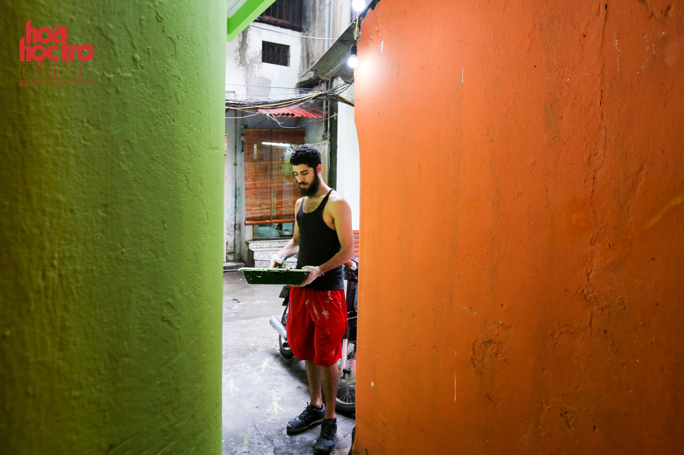 Trò chuyện cùng anh chàng người Mỹ điển trai "nhuộm màu" cho phố cổ Hà Nội ảnh 1 Trò chuyện cùng anh chàng người Mỹ điển trai "nhuộm màu" cho phố cổ Hà Nội ảnh 1