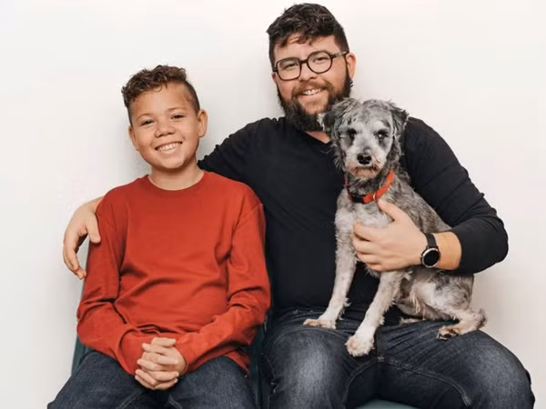 Thầy Lanning và Damien.